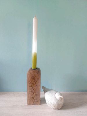 Chandelier en bois – motif eucalyptus pyrogravé - pièce unique