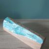 soliflore multifleurs en bois vase lagon artisanal bleu Soliflore multiple en bois sculpté – motif minéral bleu lagon pièce unique