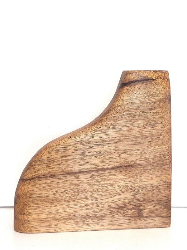 soliflore vague artisanal vase en bois gravé motif rond doré arriere Soliflore en bois – pièce unique aux motifs ronds dorés