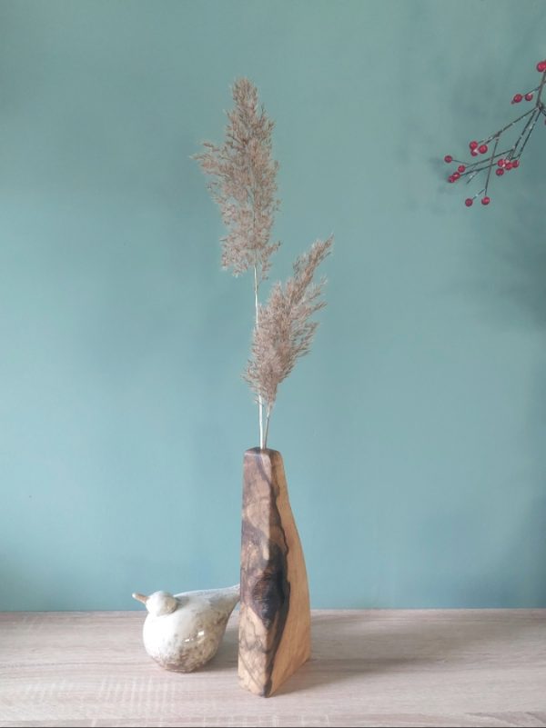 soliflore vague artisanal vase en bois noeud naturel 1 Soliflore en bois de Fraké avec nœud – décoration de caractère pièce unique