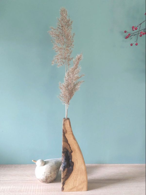 soliflore vague artisanal vase en bois noeud naturel 2 Soliflore en bois de Fraké avec nœud – décoration de caractère pièce unique