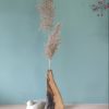 soliflore vague artisanal vase en bois noeud naturel 2 Soliflore en bois de Fraké avec nœud – décoration de caractère pièce unique