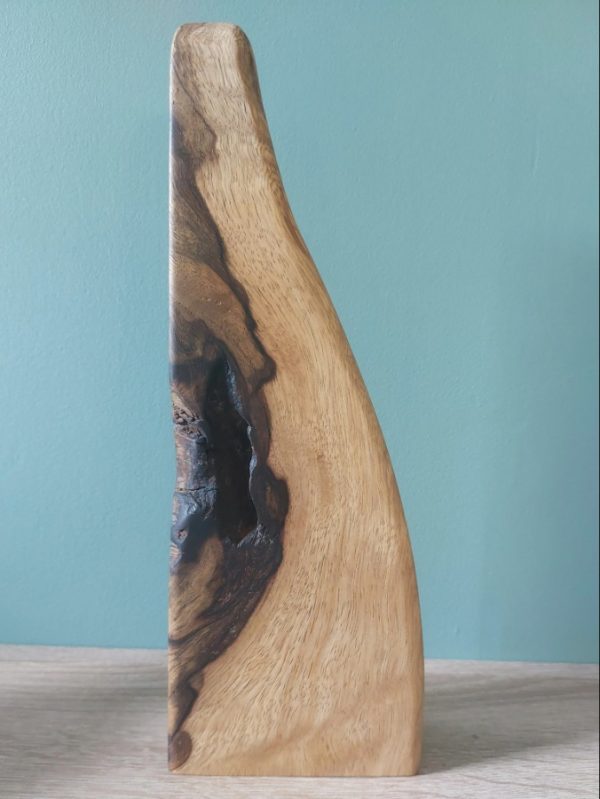 soliflore vague artisanal vase en bois noeud naturel zoom2 Soliflore en bois de Fraké avec nœud – décoration de caractère pièce unique