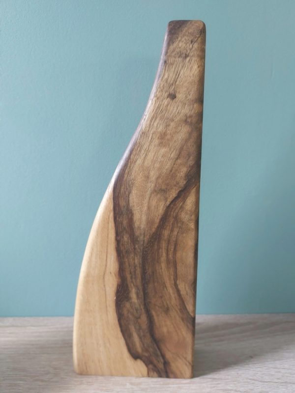 soliflore vague artisanal vase en bois noeud naturel zoom3 Soliflore en bois de Fraké avec nœud – décoration de caractère pièce unique