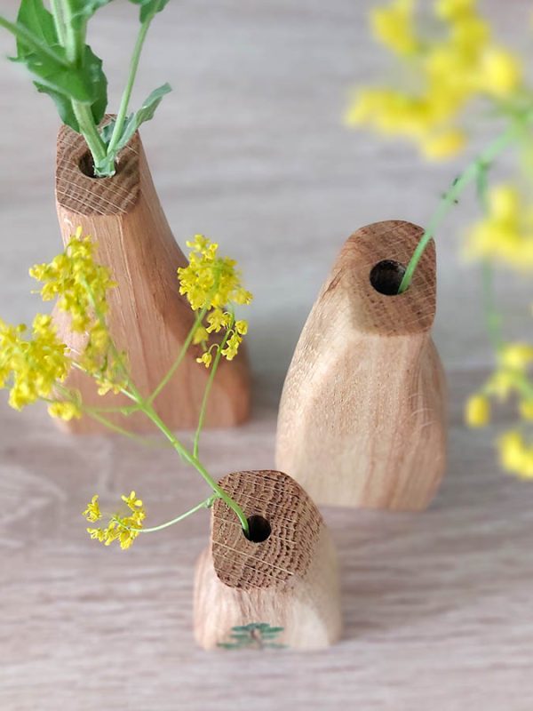 trois petit supports à fleurs