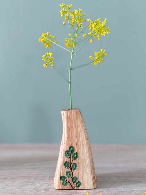 petit vase en chêne