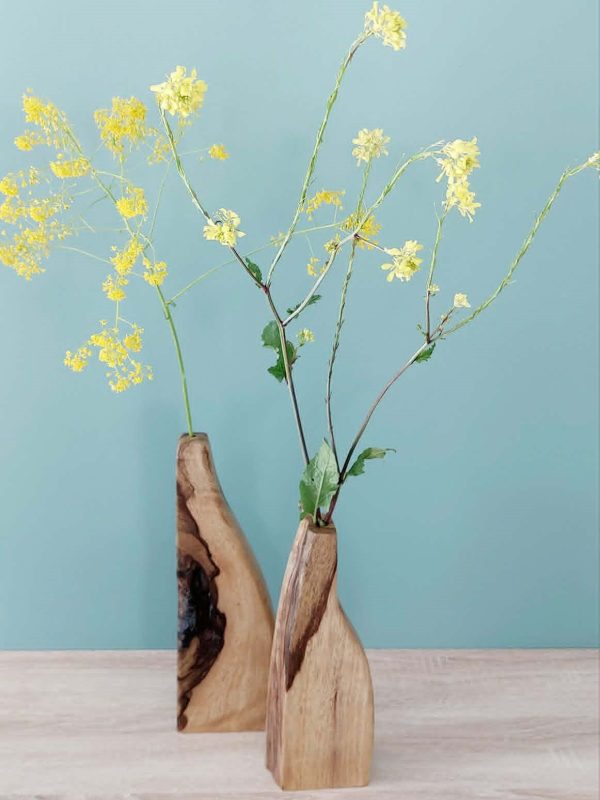 deux soliflores en bois de fraké duo de vase en bois exotique