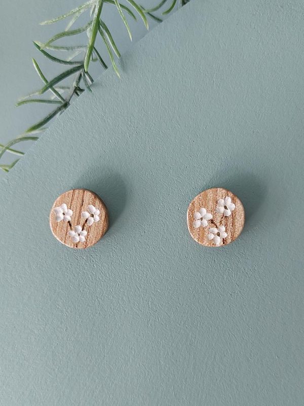 20260720_173605 Origine - Boucles d'oreilles puces en bois