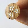 7740b28e-7d35-41f5-9da9-f8a8d6b8e070 Origine - Boucles d'oreilles puces en bois
